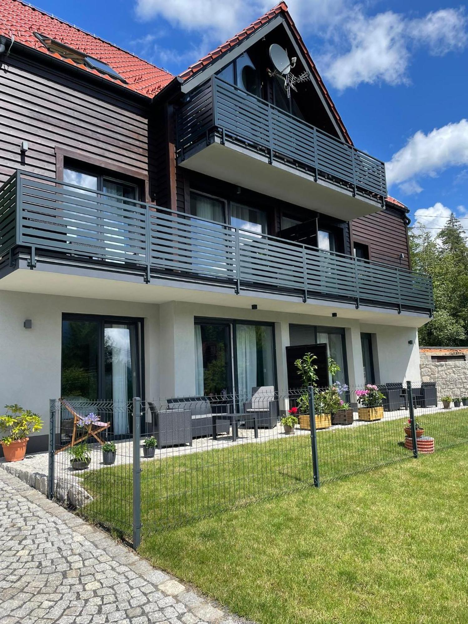 Z Widokiem Apartamenty - Apartamenty Z Widokiem Na Gory I Zewnetrzna Balia Szklarska Poręba Exteriör bild